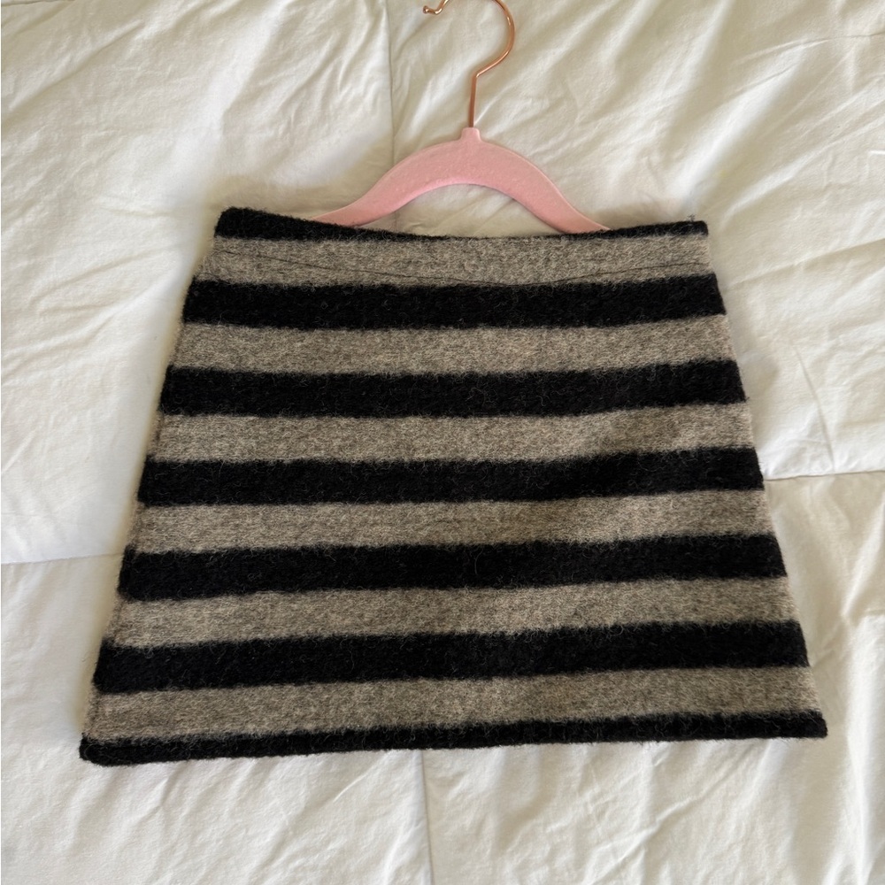 Douuod Black and Gray Striped Knit Mini Skirt